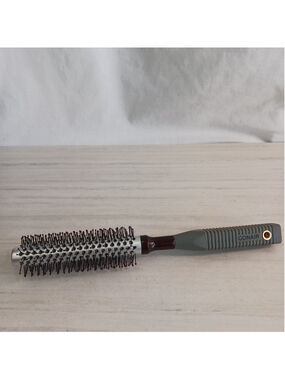 Conair 1/2 Inch Round Hot Curling Brush Grey Brown Wood Slim